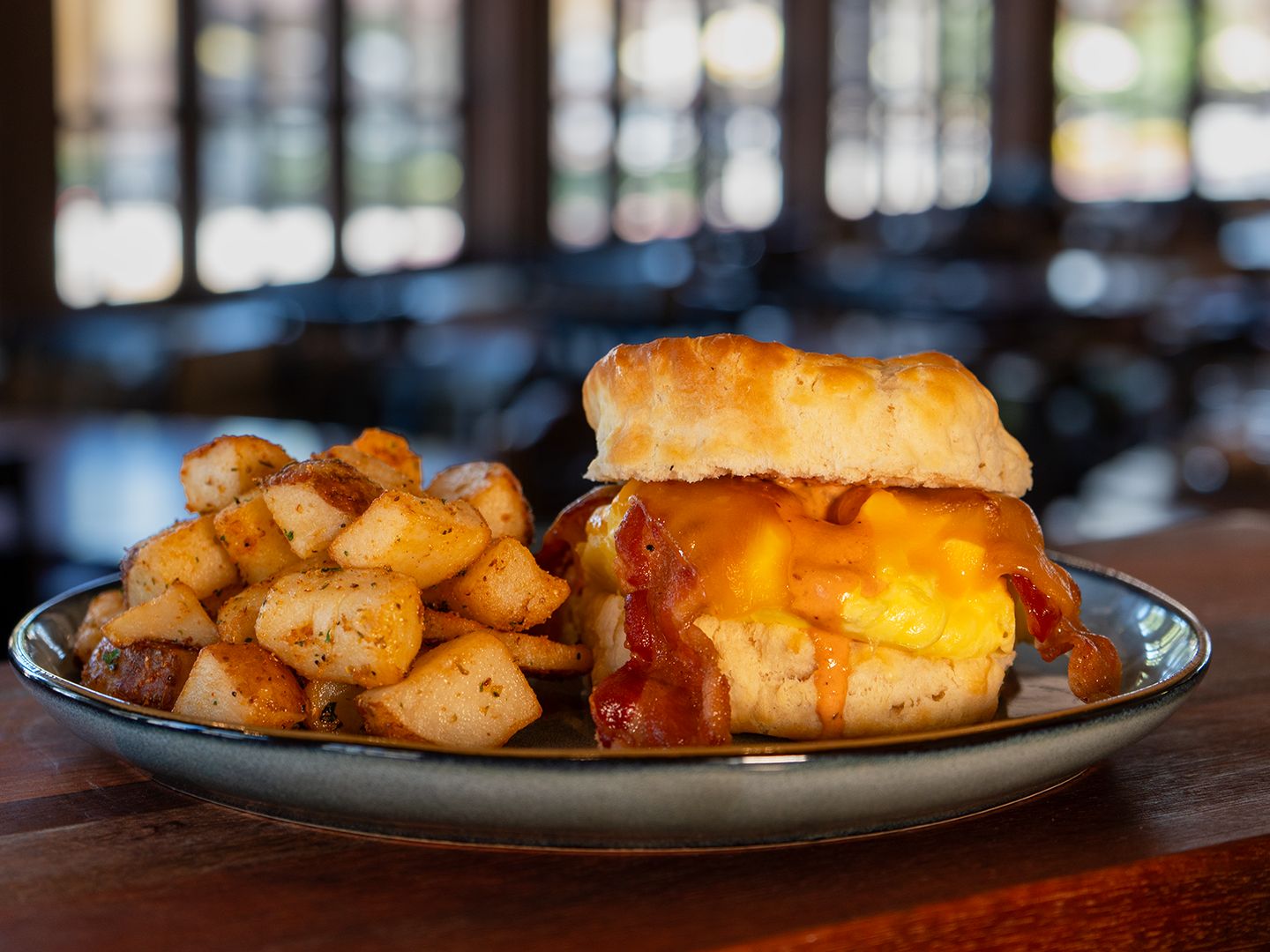 BISCUIT BREAKFAST SANDWICH*