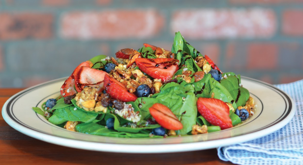 Balsamic Glazed Spinach and Berry Salad